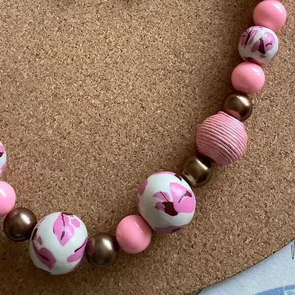 NWOT PINK SPRING EASTER HAND MADE PAINTED BEADS LONG NECKLACE EARRINGS SET - Picture 3 of 11